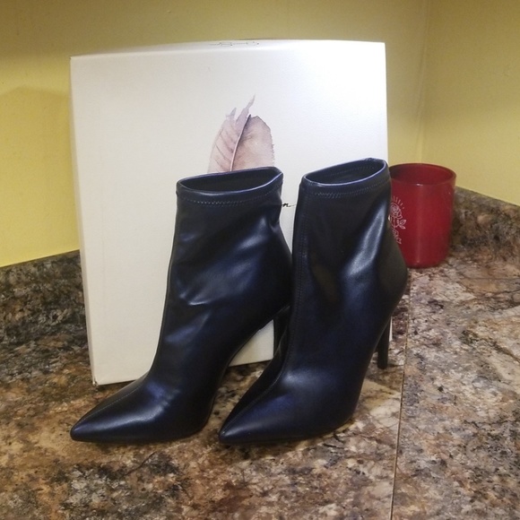 Booties - Picture 3 of 4